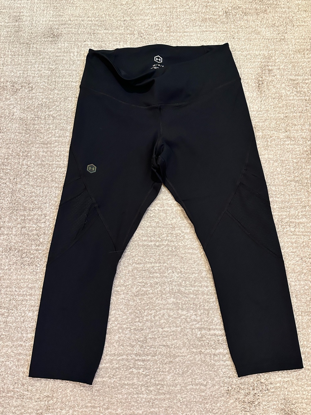 Under Armour Black Capri Performance Leggings